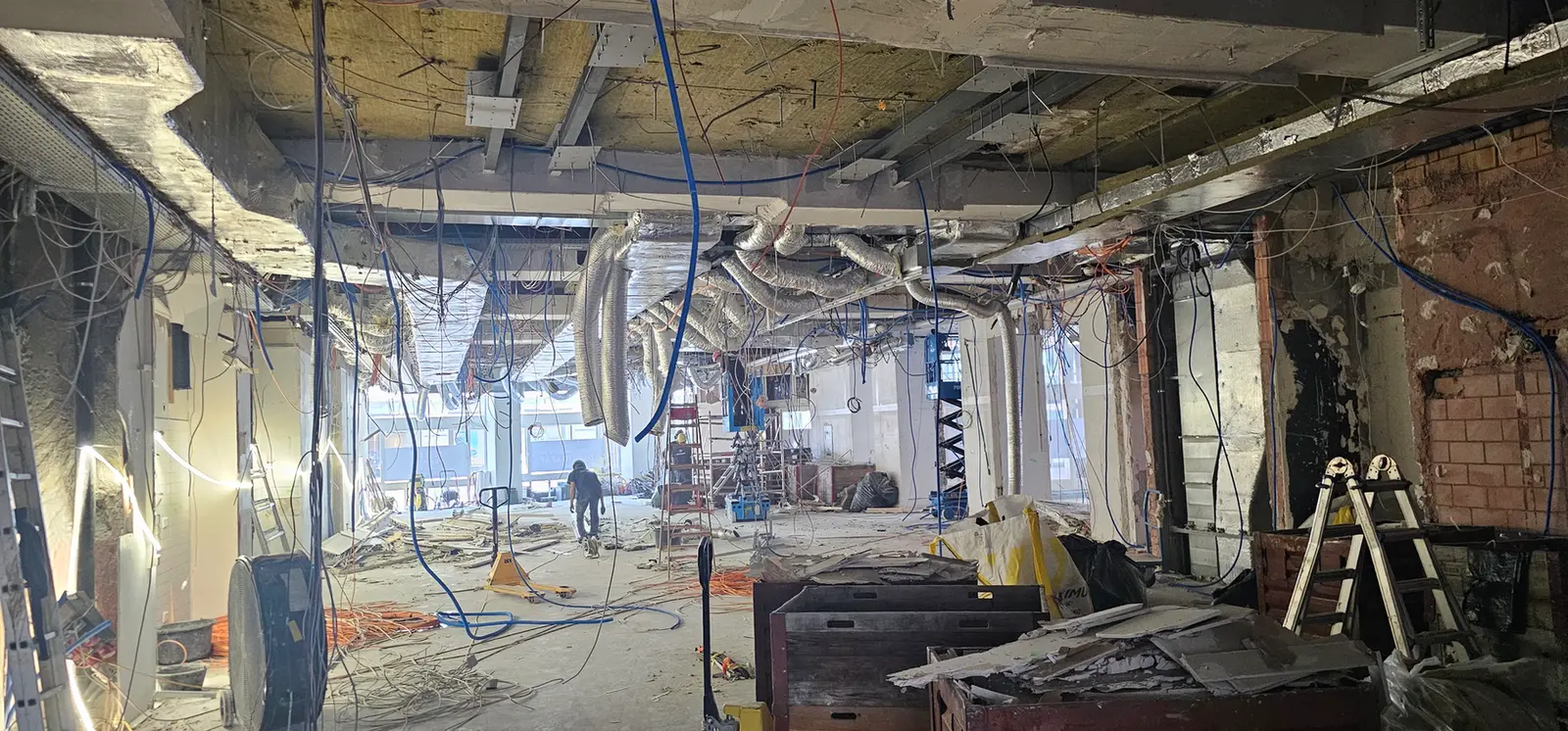 Grossflächiger Rückbau in der Alten Börse Zürich