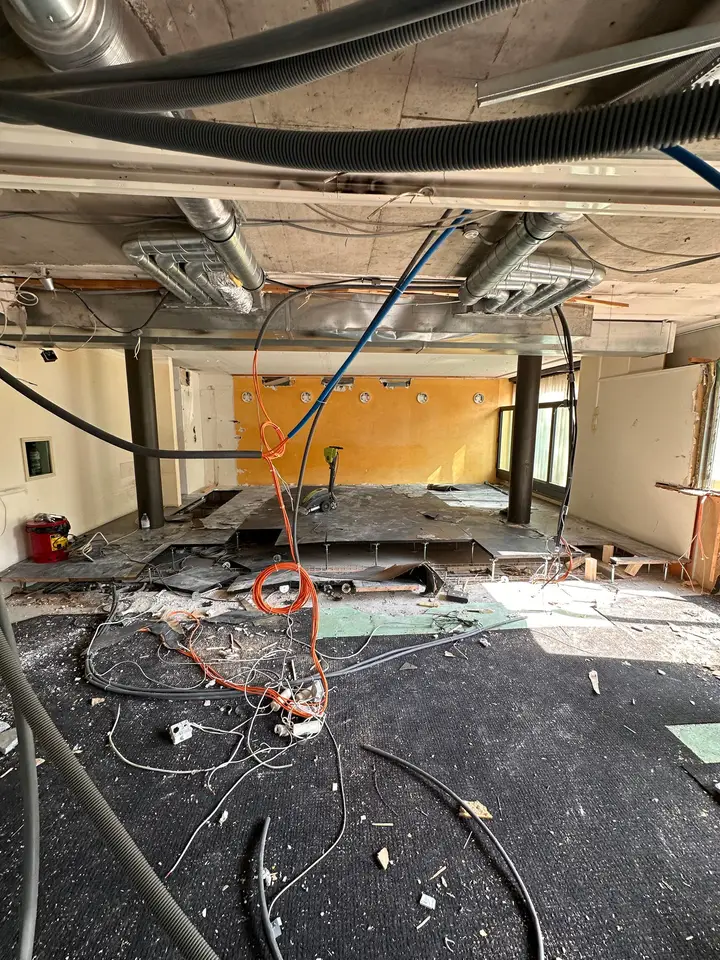 AWA Zürich während des Rückbaus